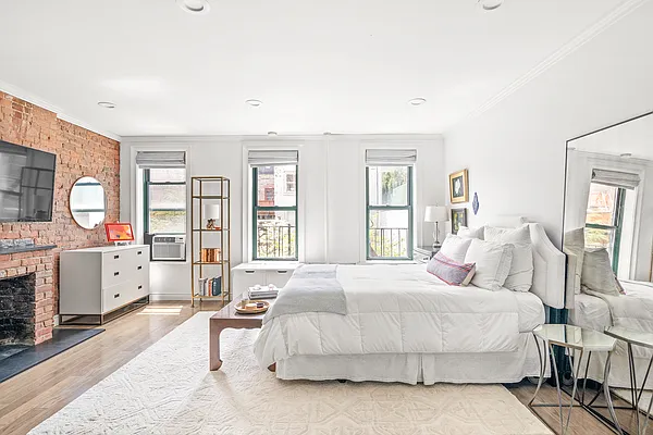 Rented by Compass | media 8