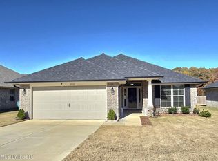 2532 Rutherford Dr, Southaven, MS 38672