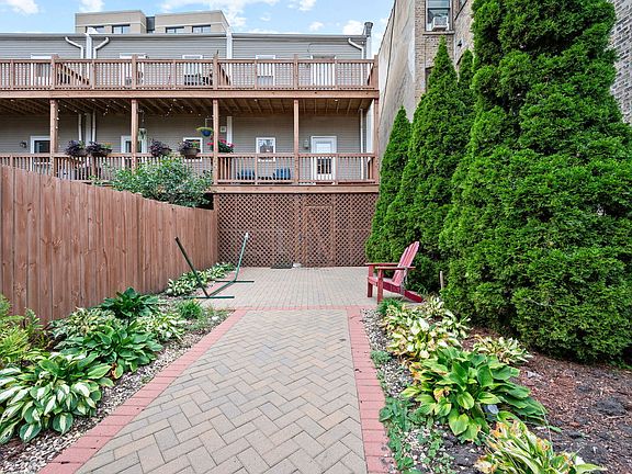 2nd image of 4633 N Winthrop Ave