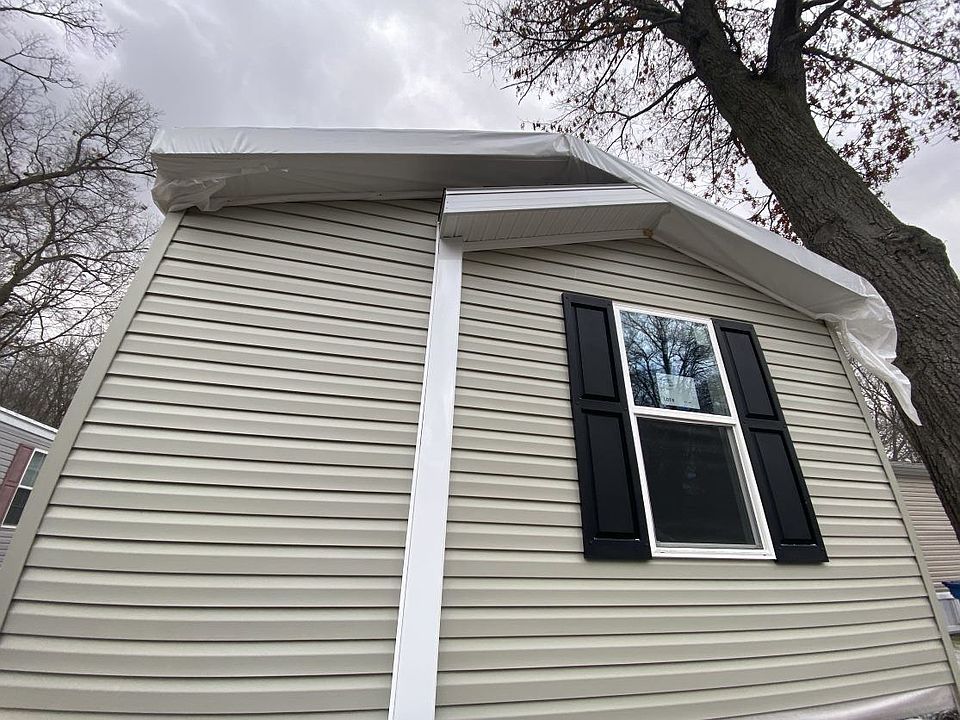 2nd image of 13565 Oaktree Ct #306