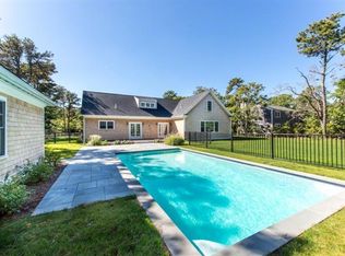 25 Vickers Way, Edgartown, MA 02539