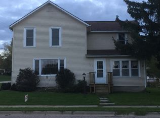 134 E Main St, Cazenovia, WI 53924