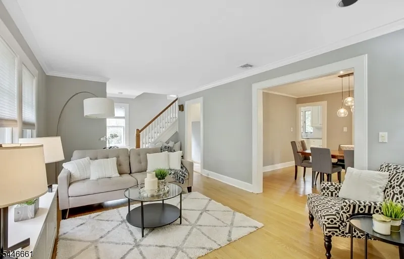4 bed, 1.5 bath, $4,999 — Photo 4