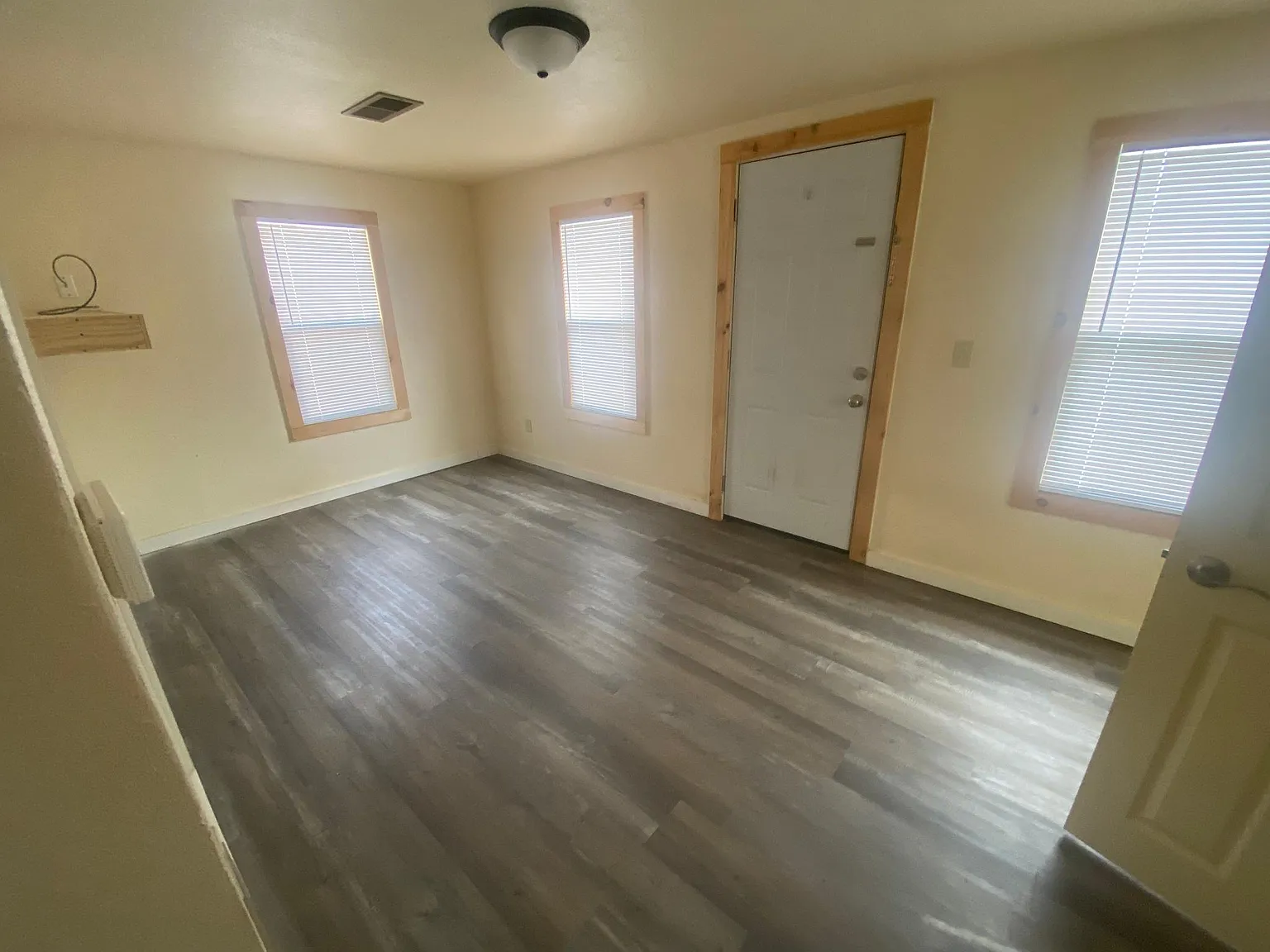 1 bed, 550 sqft, $795 — Photo 4
