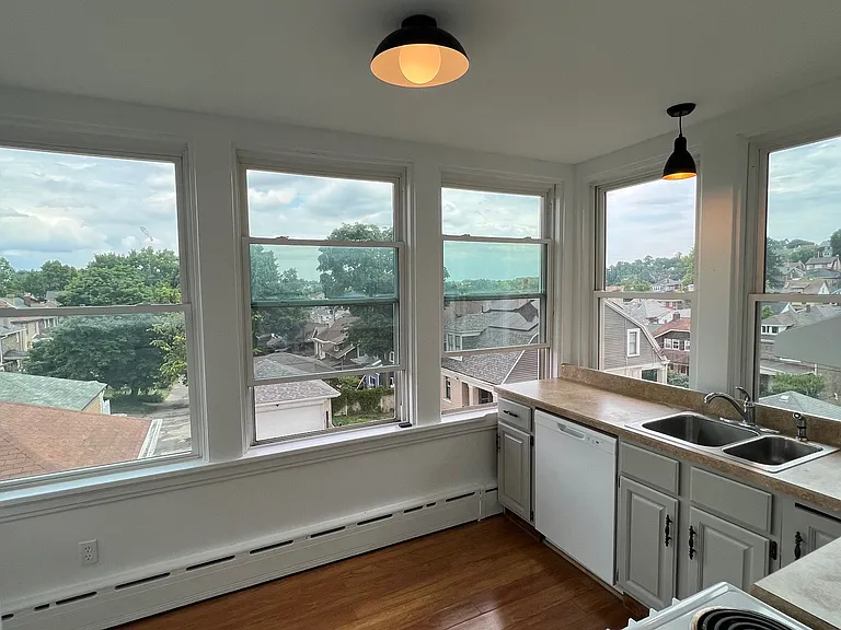 1210 Peermont Ave #2 — Photo 4