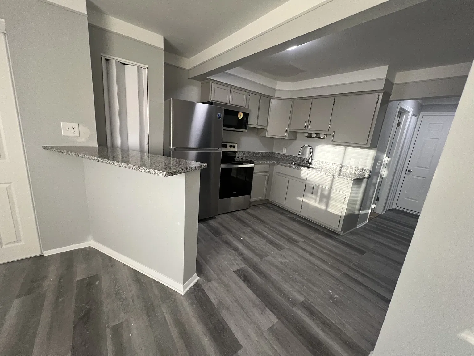 1 bed, 600 sqft, $925 — Photo 3