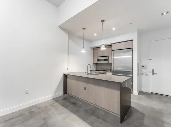 148 1st Street image 143 of 204