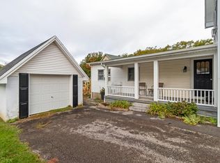 6450 Chestnut Ridge Rd, Orchard Park, NY 14127
