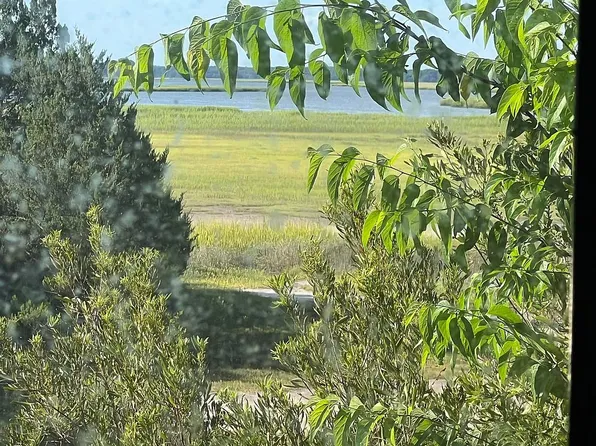 36 Ashton Dr, Saint Helena Island, SC 29920