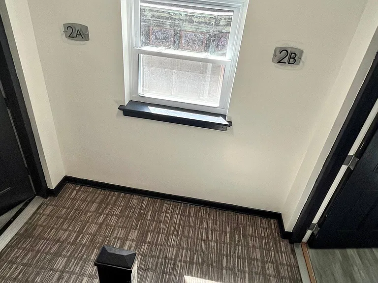 438 N Duke St #1A — Photo 9
