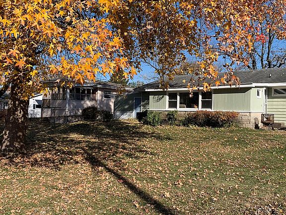 4th image of 906 N Union Dr