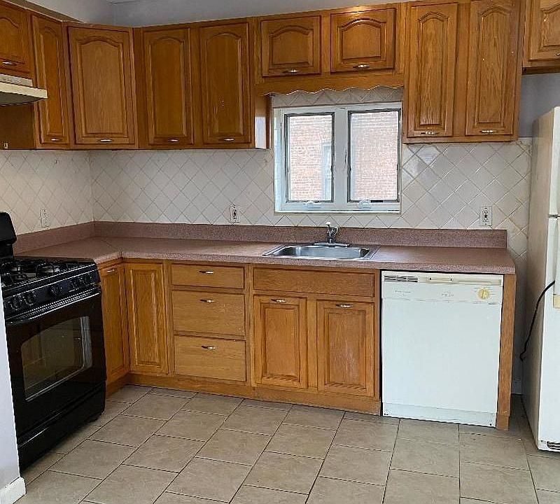 1st image of 2027 Bath Ave #3F