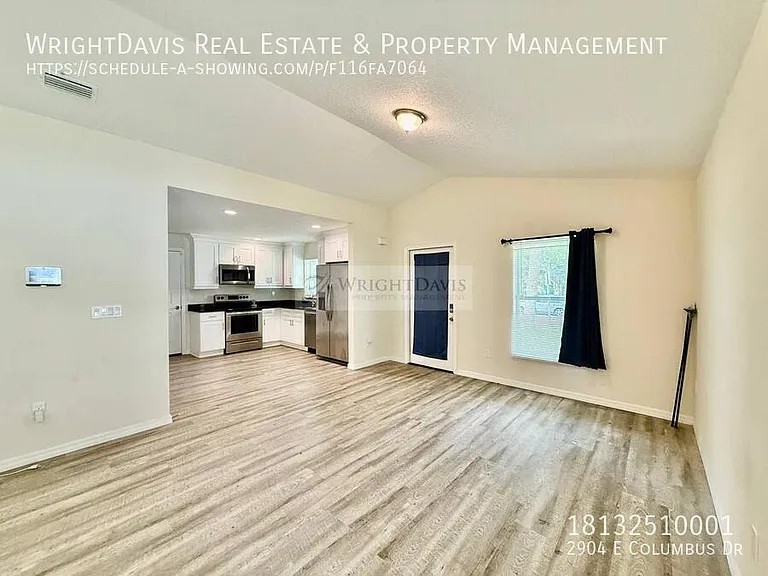 2904 E Columbus Dr — Photo 11