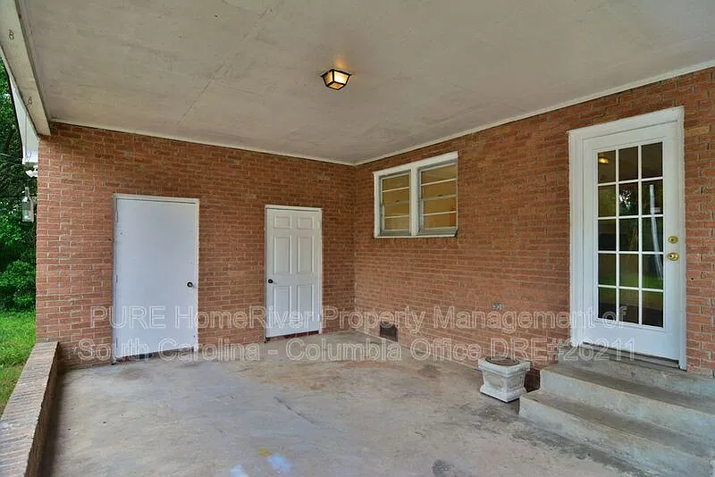 3 bed, 2.0 bath, 1268 sqft, $1,645 — Photo 4