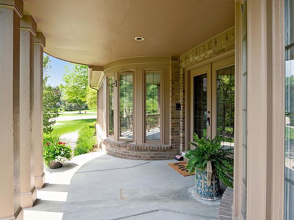 4th image of 13720 Eaton Dr