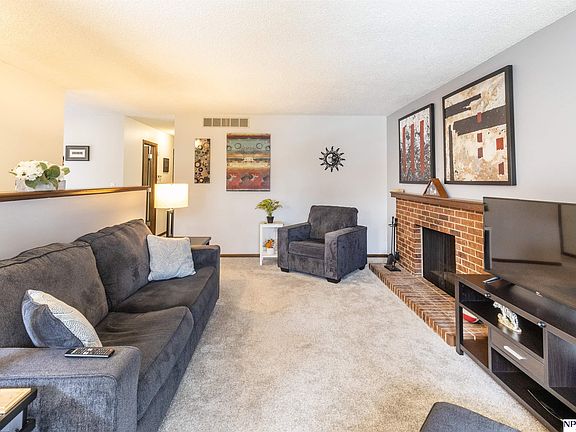 5th image of 709 Sunny Slope Rd