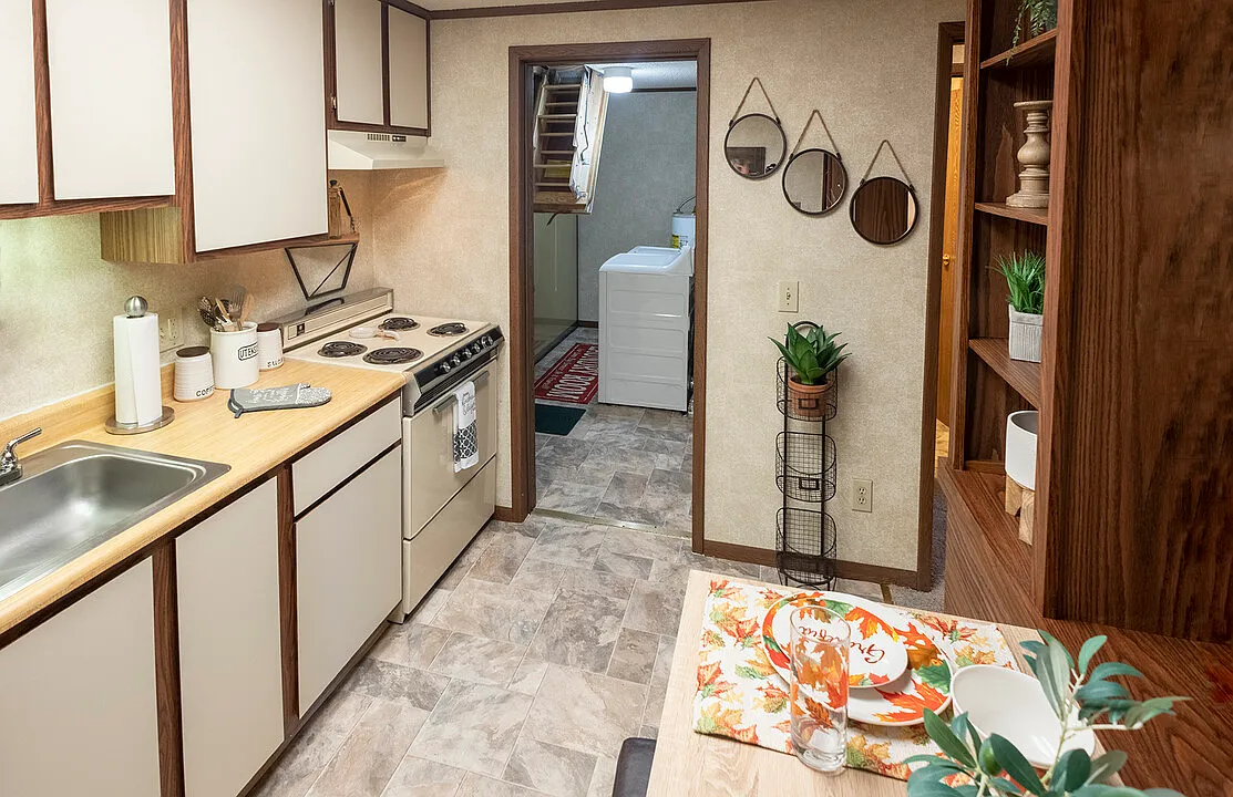 Brunswick Apartments — Photo 3