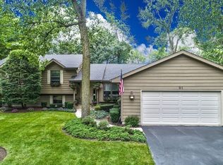91 Golfview Rd, Lake Zurich, IL 60047
