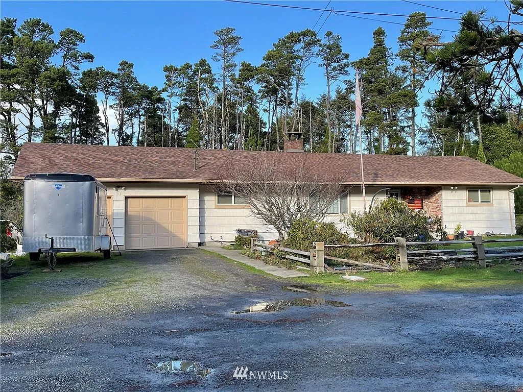 1315 232nd Ln photo 1