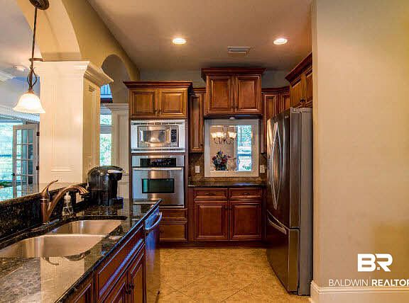 2nd image of 35812 Cramblitt Ln