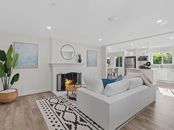 4th image of 860 Donohoe St
