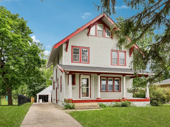 913 29th St, Des Moines, IA 50312