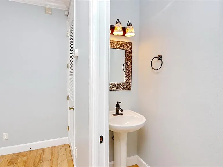 2611 Espana Ct — Photo 9