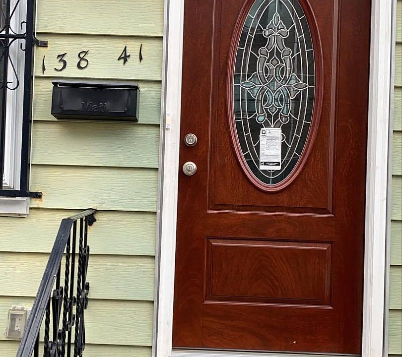 2nd image of 13841 Lloyd Rd