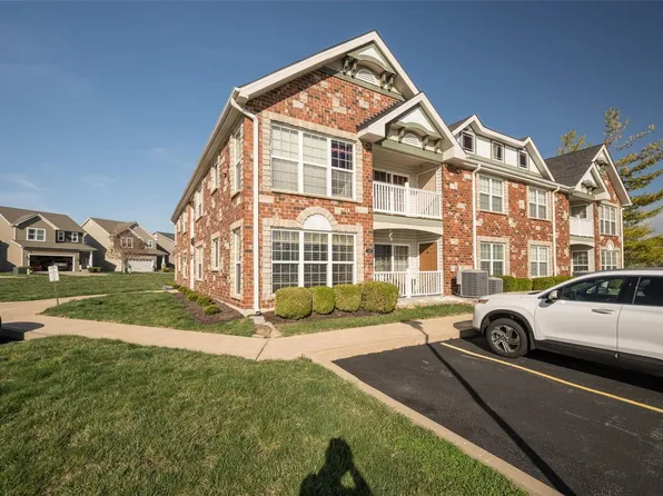 112 Lily Pad Ln, Saint Peters, MO 63376