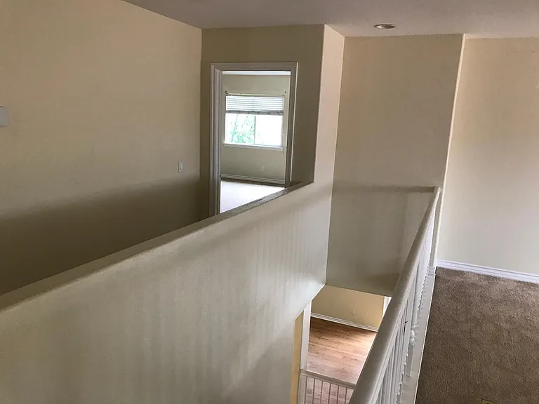 38099 Floricita St — Photo 8