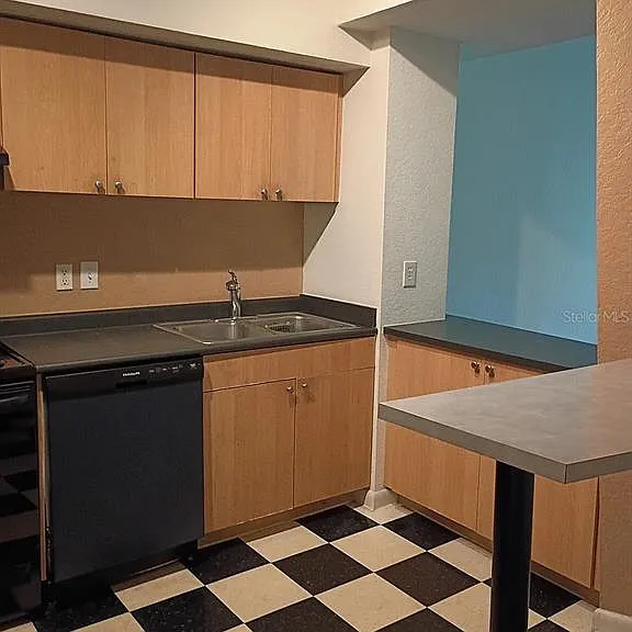 520 S Armenia Ave #1234 — Photo 2