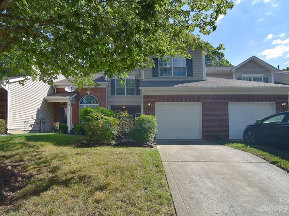 3322 Summerfield Ridge Ln, Matthews, NC 28105