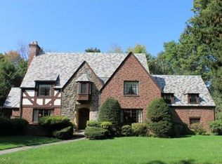 3 Monmouth Rd, Worcester, MA 01609