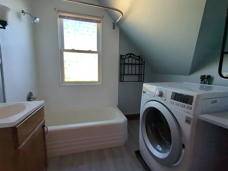 402 Hevey St #3 — Photo 7