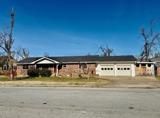 515 W Pine St, Rogers, AR 72756