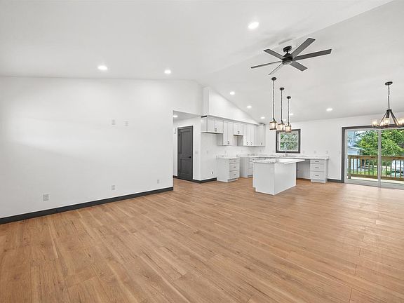 4th image of 340 SECOND STREET
