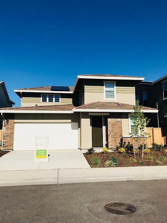 3 bed, 2.5 bath, 2254 sqft, $2,930 — Photo 1