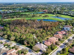 400 Cypress Way W, Naples, FL 34110