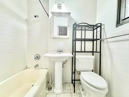 Rented by DALLAL | media 8