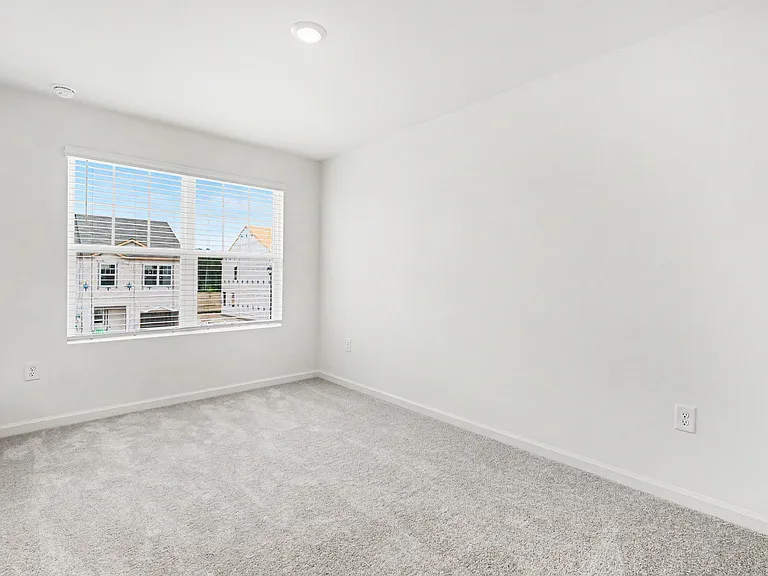 131 S Meyers Ct — Photo 14