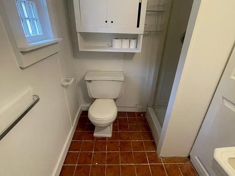 24 Hasbrouck Ln — Photo 7