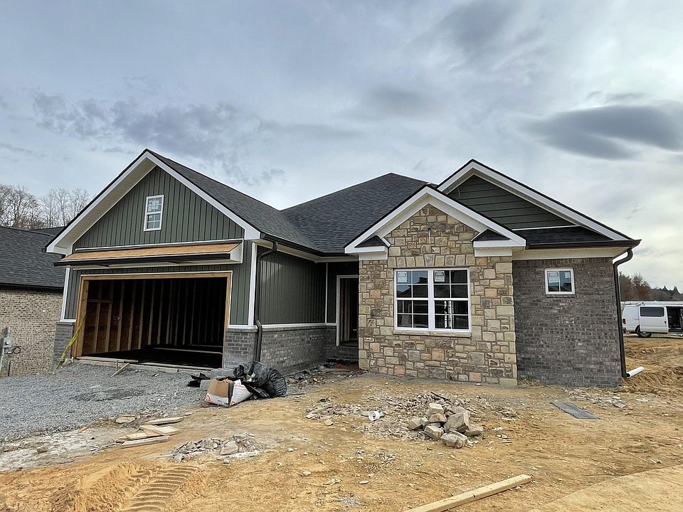 1st image of 883 Gardenia Dr