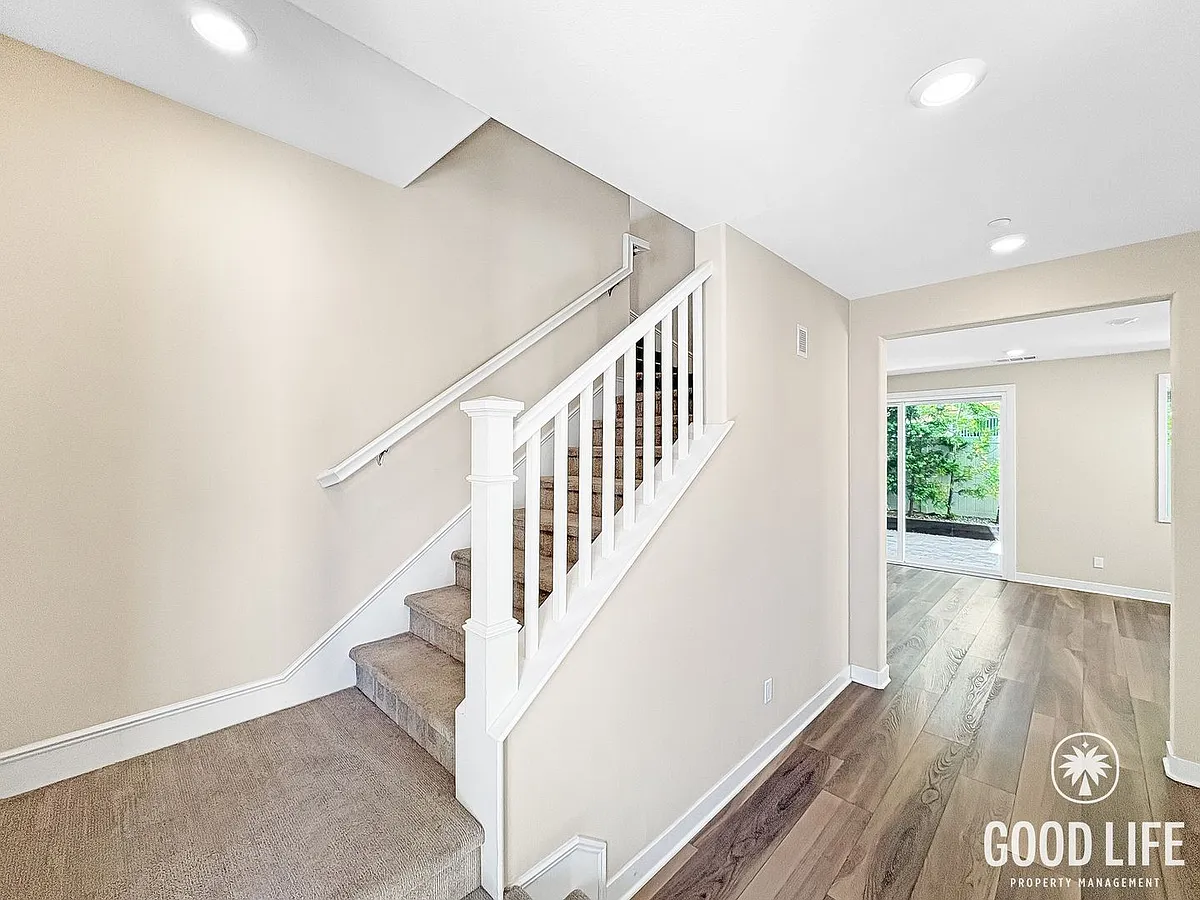 Building Photo - 6781 Encelia Pl