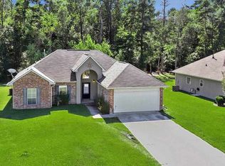 10028 Petersburg Dr, Denham Springs, LA 70706