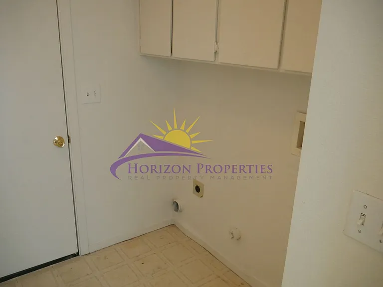 8893 Carmel Plaza Way — Photo 19