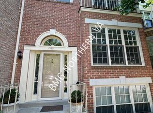 2105 Kings Garden Way, Falls Church, VA 22043