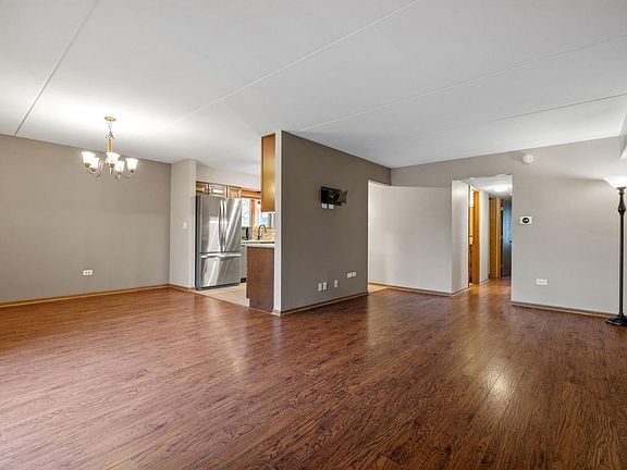 2nd image of 8124 168th Pl APT 1W