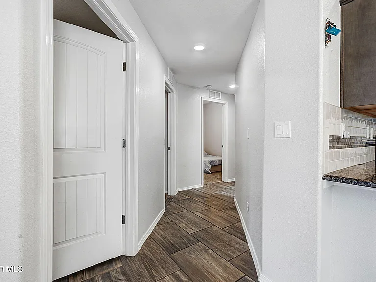 14841 Tierra Coruna Ave — Photo 11