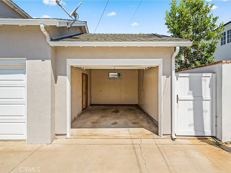 508 Redlands Ave — Photo 26