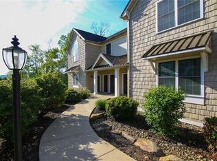 1189 Meadow Lark Way, Bethlehem, PA 18015